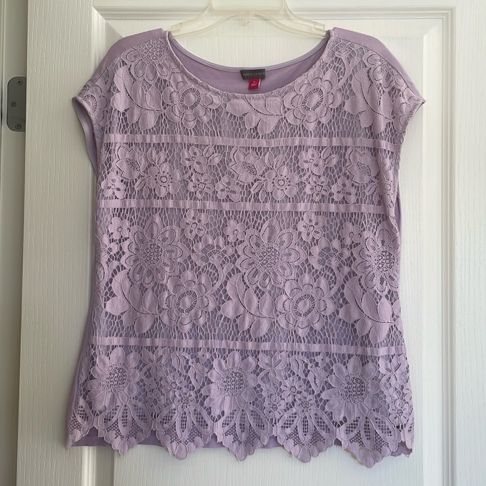 Vince Camuto Floral Front Top